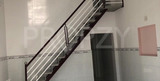 Bán nhà cấp 4, vuông vức, hẻm xe ba gác, 4m x 11.05m, Hoàng Diệu 2 Linh Chiểu,TĐ