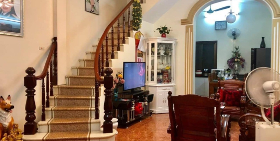 Trung tâm Thanh Xuân, Nhà mới koong, ngõ thông, gần Hồ, chỉ 3 tỷ