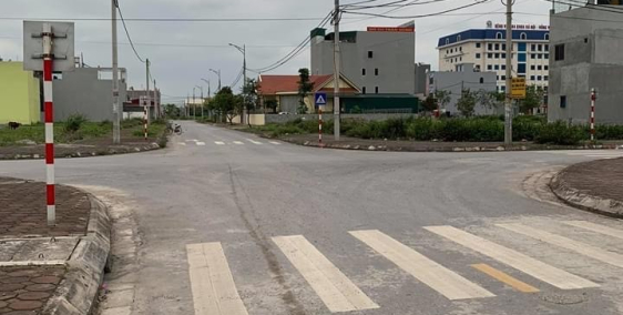 Chính chủ mình có lô đất cần bán lấy tiền trong mùa dịch CoVid LK24 lô 11