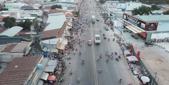 đất mặt tiền chợ giá đầu tư sổ hồng riêng từng nền