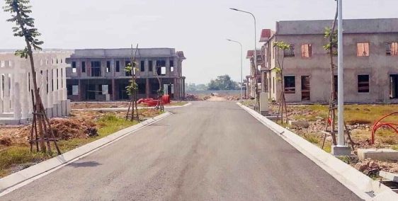 Bán Gấp 2 nền đất ngay trung tâm Bình Dương