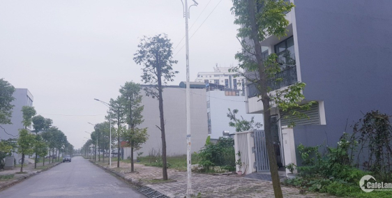 cần bán lô góc Biệt thự 230m2 đường 14m Đông Nam sau Shophouse A2.3 BT4 Thanh Hà