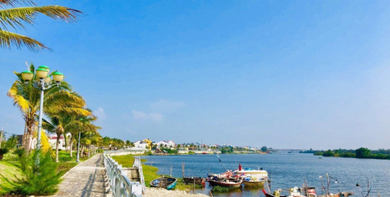 Bán rẻ lô đất 2 mặt tiền TP Hội An, ngay sông, ngay biển An Bàng