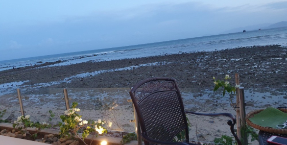 Bán nhanh nhà mặt tiền diện tích lớn ngay bên dự án Sailing Bay Ninh Chữ..