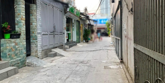 Nhà Nát MT HXH 441, 72m2 Lê Văn Lương, p.TP, Quận7