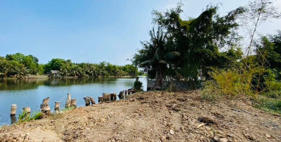 Chủ ngộp, hạ 300 triệu, bán nhanh lô đất gần nhà vườn ca sỹ M.H