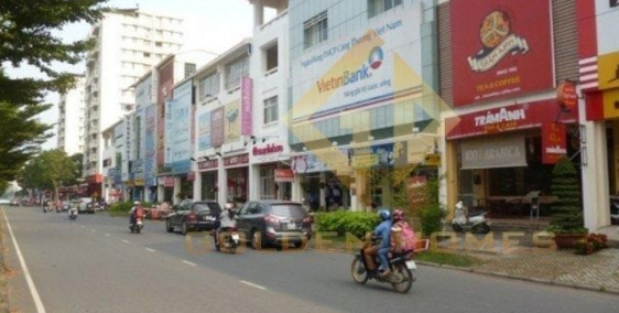 Cho thuê nguyên khách sạn lớn 28 phòng tại Phú Mỹ Hưng, quận 7 TP HCM