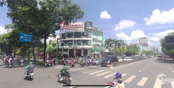 Cho thuê MT 171 Nam Kỳ Khởi Nghĩa + Võ Thị Sáu Q.3, DT: 9x17m, 2L.