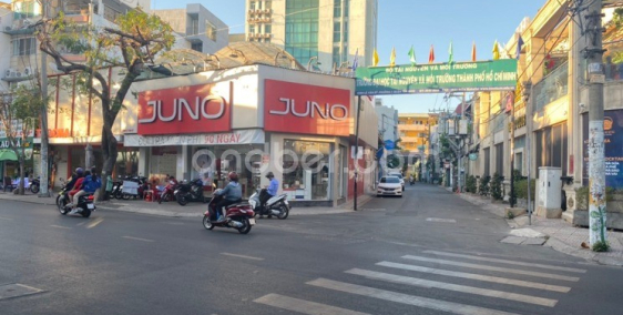 Cho thuê góc 2MT 236 Lê Văn Sỹ, Tân Bình 20x20m.