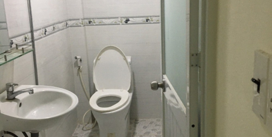 Cho thuê nhà NC 4m*10m, 1 trệt 1 lầu, 2PN, 6tr/tháng, taxi đi, Đường 36, P.HBC