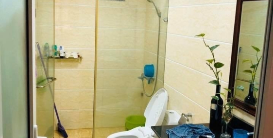 Cho thuê nhà riêng tầng 4 trong nhà riêng 5 tầng có đầy đủ điều hòa ,nóng lạnh