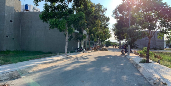 Bán nhà Thủ Dầu Một, 2,5 tỷ/căn. Nhà 1 trệt, 2 lầu