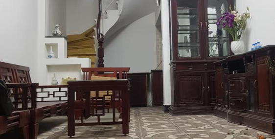 Nhà đẹp Đội Cấn - 32m2 X 5 tầng - nhỉnh 3tỷ.