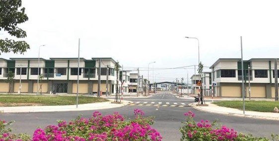 Bán căn nhà phố dự án Oasis City, đối diện đại học Việt Đức lợi nhuận