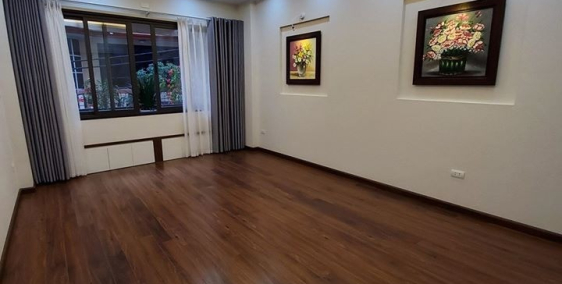 Cần bán gấp Mặt phố Lý Nam Đế giá 35.5 tỷ, 63mx6T, MT 7,2m