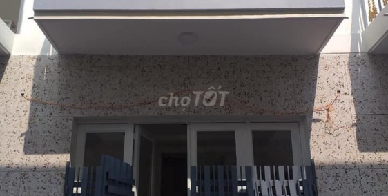 kẹt tiền cần bán nhà gần chợ trường học HƯNG LONG BÌNH CHÁNH