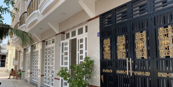 Nhà gần bến xe q.8 1 trệt 2 lầu