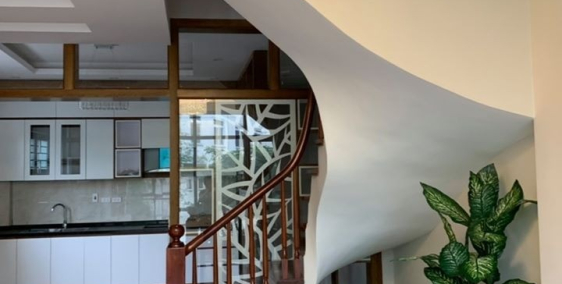 CẦN BÁN GẤP NHÀ MẶT PHỐ VỈA HÈ - MỚI KOONG- THÔNG SÀN KINH DOANH ĐỈNH CAO - 6 TẦ