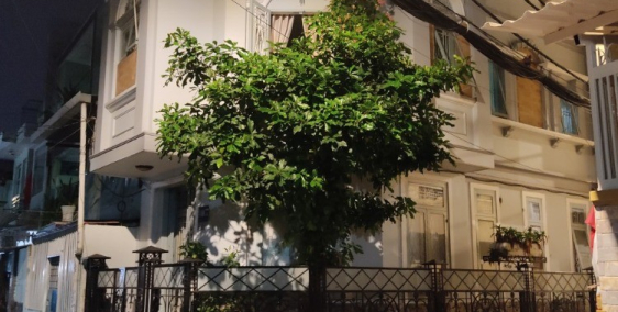 Cần bán gấp nhà HXH ngay cầu ĐBP Q.Bình Thạnh, DT: 60m2, giảm sâu còn 8.5 tỷ.