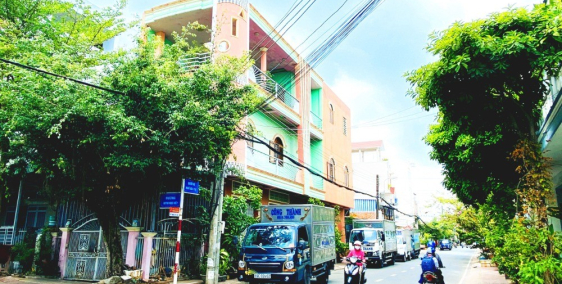 BÁN NHÀ 3 TẦNG 2 MẶT TIỀN GẦN KHU HOÀNG GIA PHƯỜNG 5