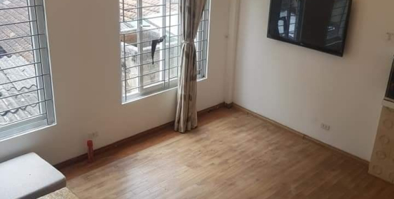 2.5 TỶ- HỘ KHẨU ĐỐNG ĐA- NHÀ THOÁNG ĐẸP Ở NGAY- NGÕ THÔNG NHIỀU ĐƯỜNG LỚN.