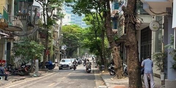 Bán nhà hiện đại Đặng Văn Ngữ, Đống Đa 45m x 5 tầng 4.2 tỷ