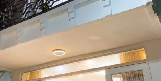 Bán nhà 1 trệt 1 lầu ngay chợ Mỹ Hạnh giá 490 triệu SHR