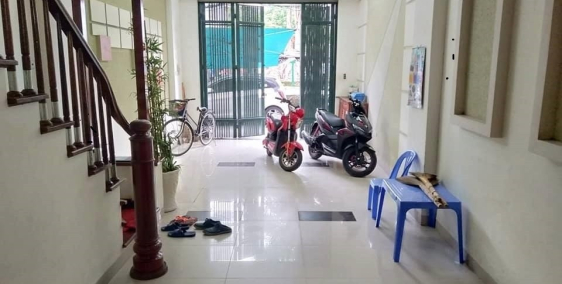 Cần bán nhà Mặt Phố 2 Bà Trưng 20m2 4 Tầng mặt tiền 6m giá 7.75 tỷ