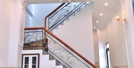 Ngộp giá mùa dịch cần bán gấp căn nhà góc 2 mặt tiền, Hẻm 234 Hoàng Quốc Việt