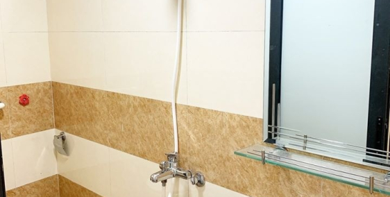 Gà đẻ trứng vàng tòa nhà 8 tầng 100m cho thuê doanh thu khủng, Gía 11 tỷ.