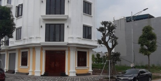 Bán liền kề Thanh Hà Nhìn Chung Cư giá 38tr/m vuông diện tích 100m vuông A Mạnh