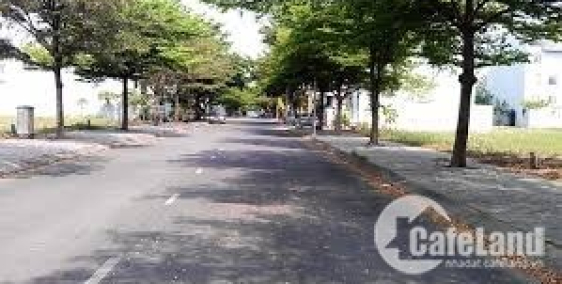 Cần bán gấp lô đất nằm trên trục quốc lộ 13