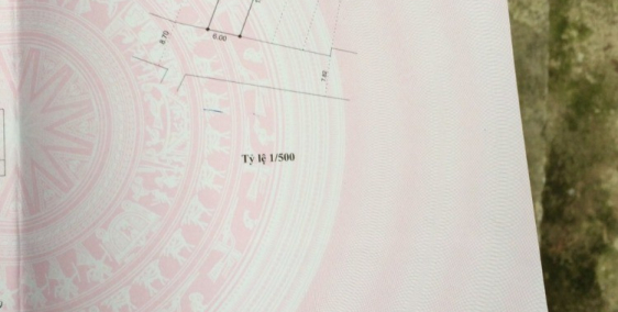 Cần tiền kinh doanh nên gia đình cần bán gấp lô đất thổ cư ngay mặt biển .