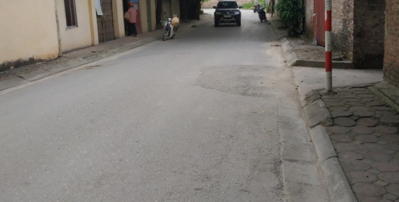 Bán đất Thạch Cầu, Long Biên, ngõ ô tô tránh nhau, 121m2, MT 6.1m, 6.35 tỷ