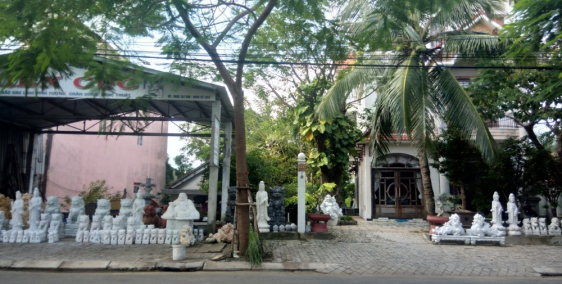 Lô 2 MT Ngũ Hành Sơn, nở hậu, đường 10m5 thông ra biển, gần trường học, chợ