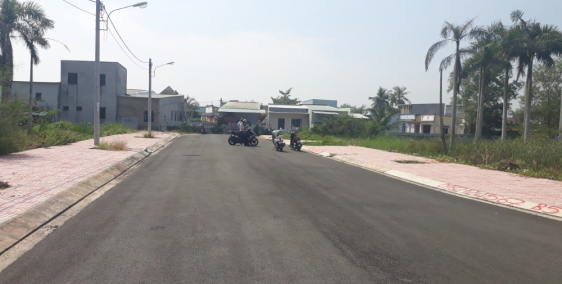 Cần bán lô đất 884m2, 3 mặt tiền, chính chủ