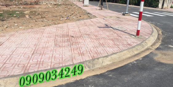 cần bán lô đất 2 mặt tiền ngay trung tâm thành phố thuận an