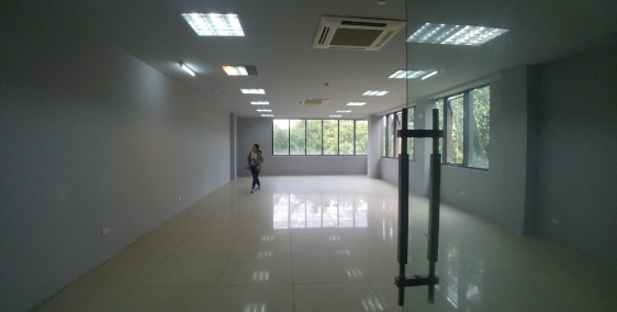 Cho thuê văn phòng 85m2 view siêu đẹp tại tầng 8 tòa nhà 71 Chùa Láng,Hà Nội