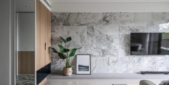 Bán gấp CHCC phố Đông Quan, CG giá 3 tỷ, DT 110m2, 3N, 2VS, NT cơ bản