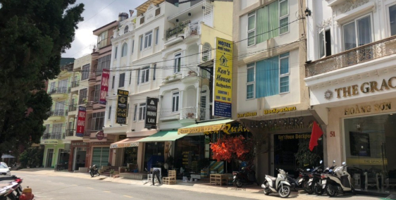 cần bán khách sạn đường nam ky khỏi nghĩa , phường 1 thành phố đà lạt