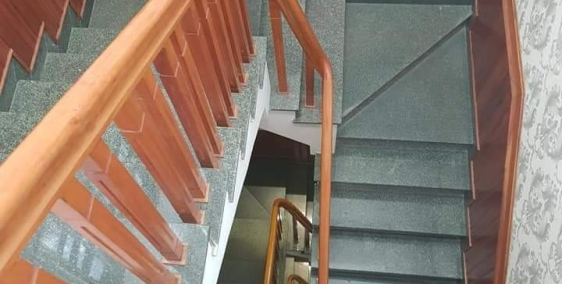 Bán gấp khách sạn Lê Văn Khương, Quận 12, 6 tầng, giá 8.6 tỷ.