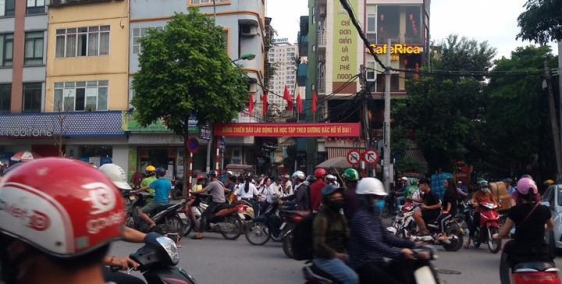 Toà nhà 6 lầu MT Nguyễn Cửu Vân, P.17, Bình Thạnh, 32 tỷ