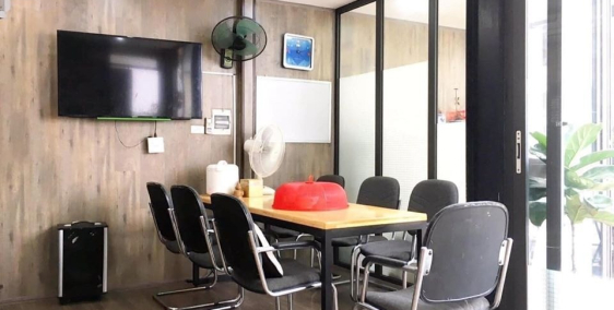 Bán Nhà Nguyễn Văn Huyên,Ô Tô Tránh , Lô Góc . Kinh Doanh,DT 40 m2 ,MT 7m