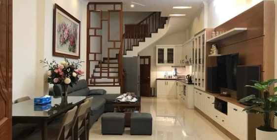 Mặt ngõ đường Láng giá 17,3 tỷ, 90mx5 tầng, Lô góc, oto vào, thang máy