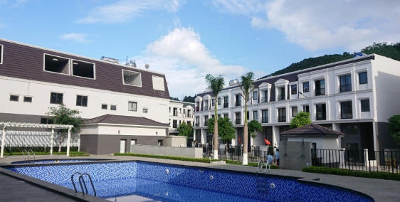 Cần bán nhà phố view bể bơi tại Khu đô thị Kings Town Hạ Long, Quảng Ninh