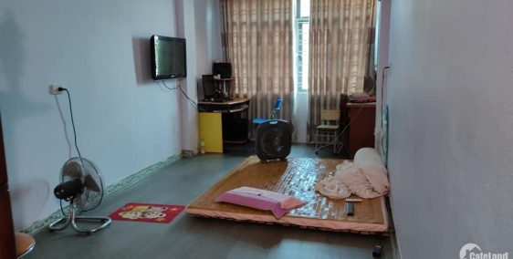 Bán nhà phố Ngọc Lâm, Long Biên, oto đỗ, 4 tầng, giá 1.7 tỷ.