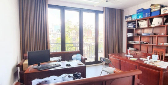 Bán nhà mặt Hồ Tai Trâu, Long Biên 71m2, 5 tầng, giá 9.8 tỷ.