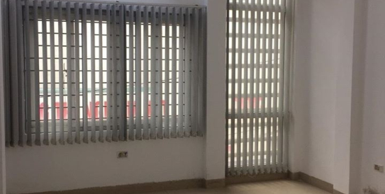 Cần bán gấp nhà ngõ 180 Nguyễn Lương Bằng giá 5 tỷ, 75m2, MT 5m.