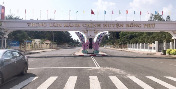 Bán đất đối diện KCN Bắc Đồng Phú, dt 150m2, 300m2, giá 350tr, SHR, thổ cư 100%