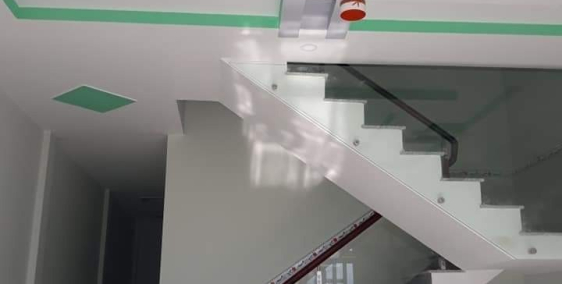 Ra gấp căn nhà MT, DT 85m2 có SHR phạm văn hai, Bình Chánh